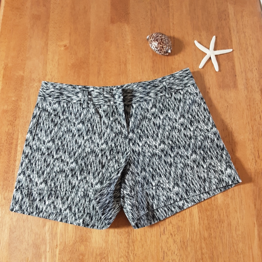Express Black/White 4" inseam Cuffed shorts  Size 2